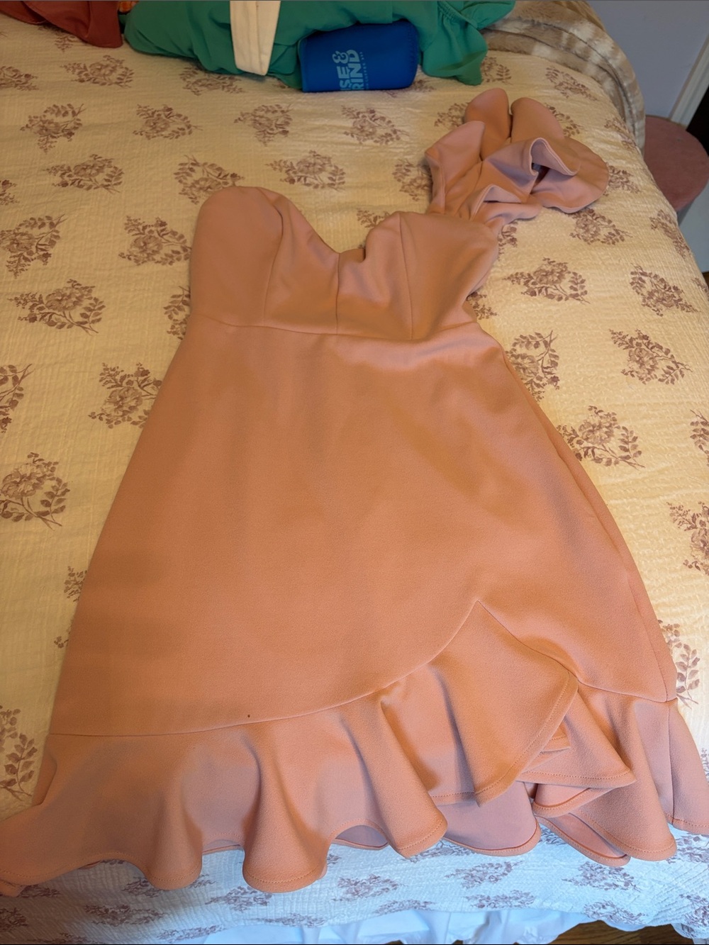 One-Shoulder Ruffle Hem Dress in Dusty Pink